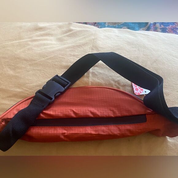 FP MOVEMENT
Ripstop Runner - Picture 9 of 10